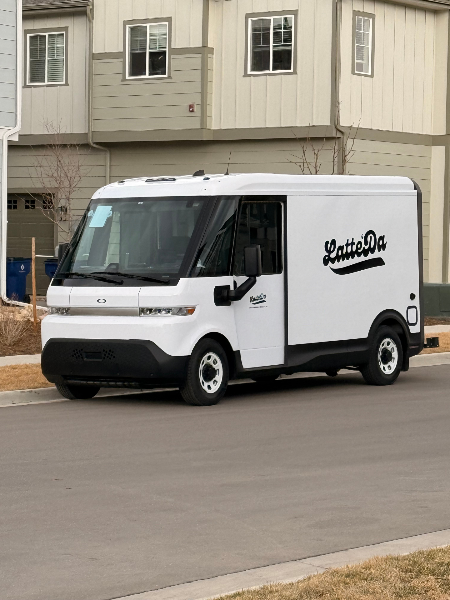 Latte'Da mobile espresso cart catering an event in Boulder, Colorado